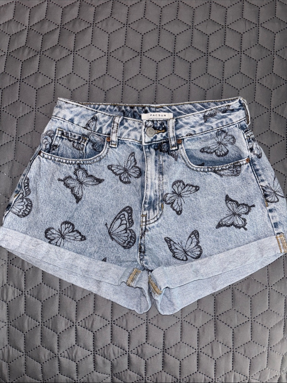 Pacsun Eco Butterfly Stamp Mom Shorts- 26 - Picture 4 of 10